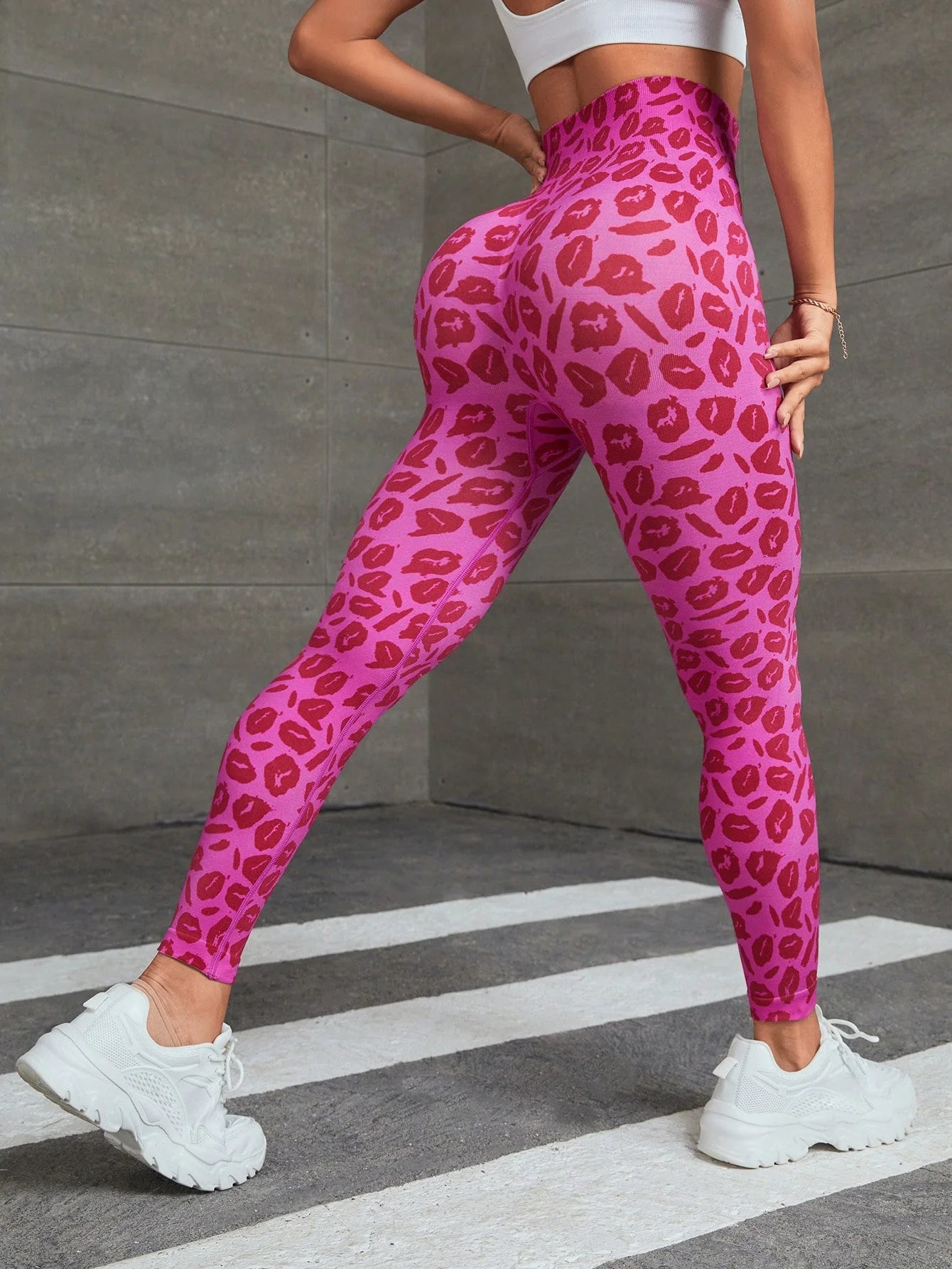 Line Slim Sports Pencil Dance Pants